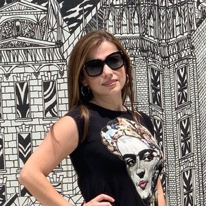 Meet your Posher, Nidia